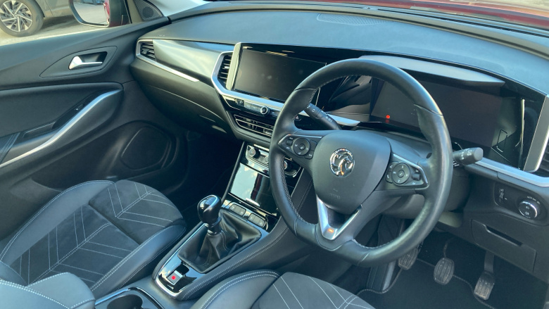 Vauxhall Grandland 1.2 Turbo Ultimate 5dr Petrol Hatchback